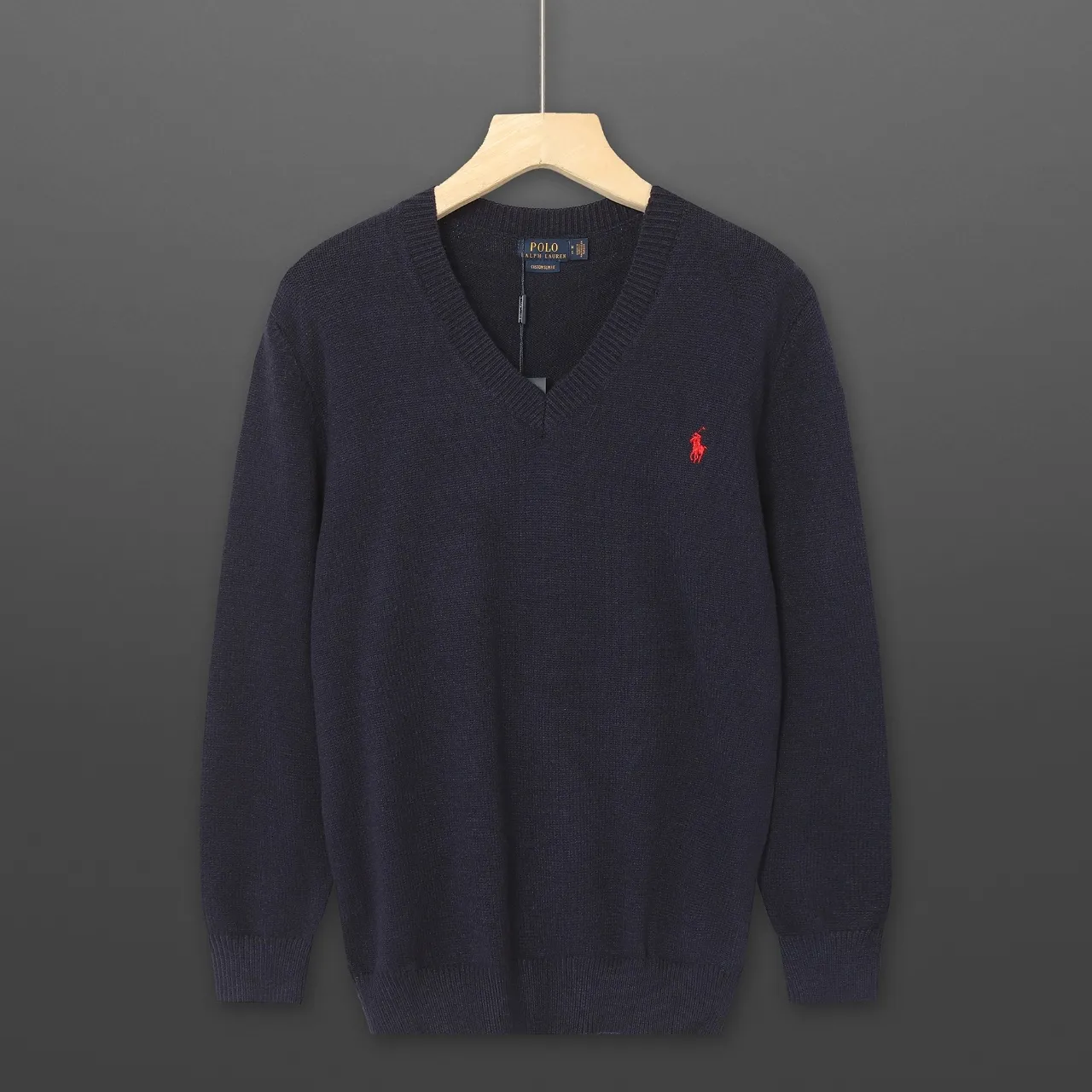 P230 Hot🔥.2025 Ralph Lauren #ootddailywear #Autumn and winter sweater #Knitted sweater outfit #Ralph Lauren sweater #Can be worn by both men and women [Star R] I finally waited until the Ralph men’s twist ⅴ collar sweater was put on and it’s finally here! [Fireworks R][Fireworks R][Fireworks R] The hottest sweater [Celebration R] Limited edition every year. There won’t be many styles in the store! Ralph Lauren men's V-neck sweater [Fire R] has a really nice shape. It can be worn alone or as a jacket. It can be worn on the outside [Rose R] or worn with a shirt inside ~ 100% pure cotton #Practical wear,, style number, 8025. Color, original white, navy blue, khaki, gray, size S to XL to celebrate